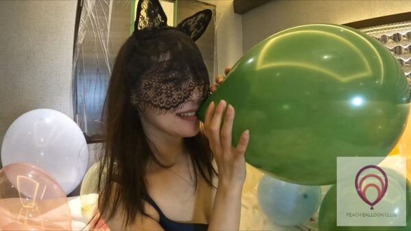 ピーチバルーンクラブ No.10-1 MIYA大量の風船割り - 画像 (11)